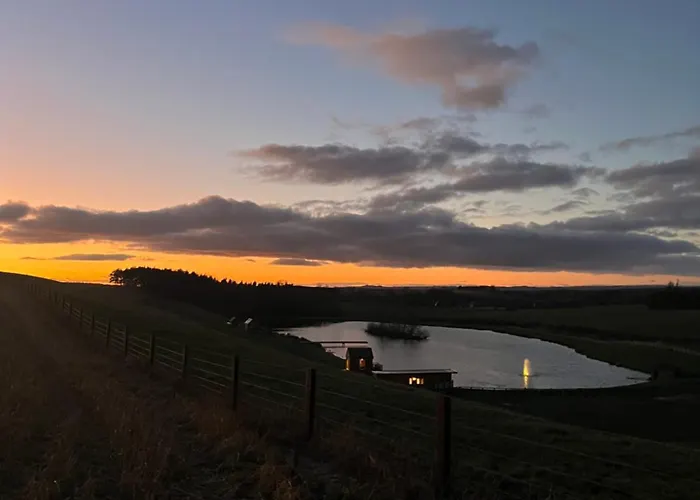 East Learmouth Lakeside Lodges - Larch Lodge